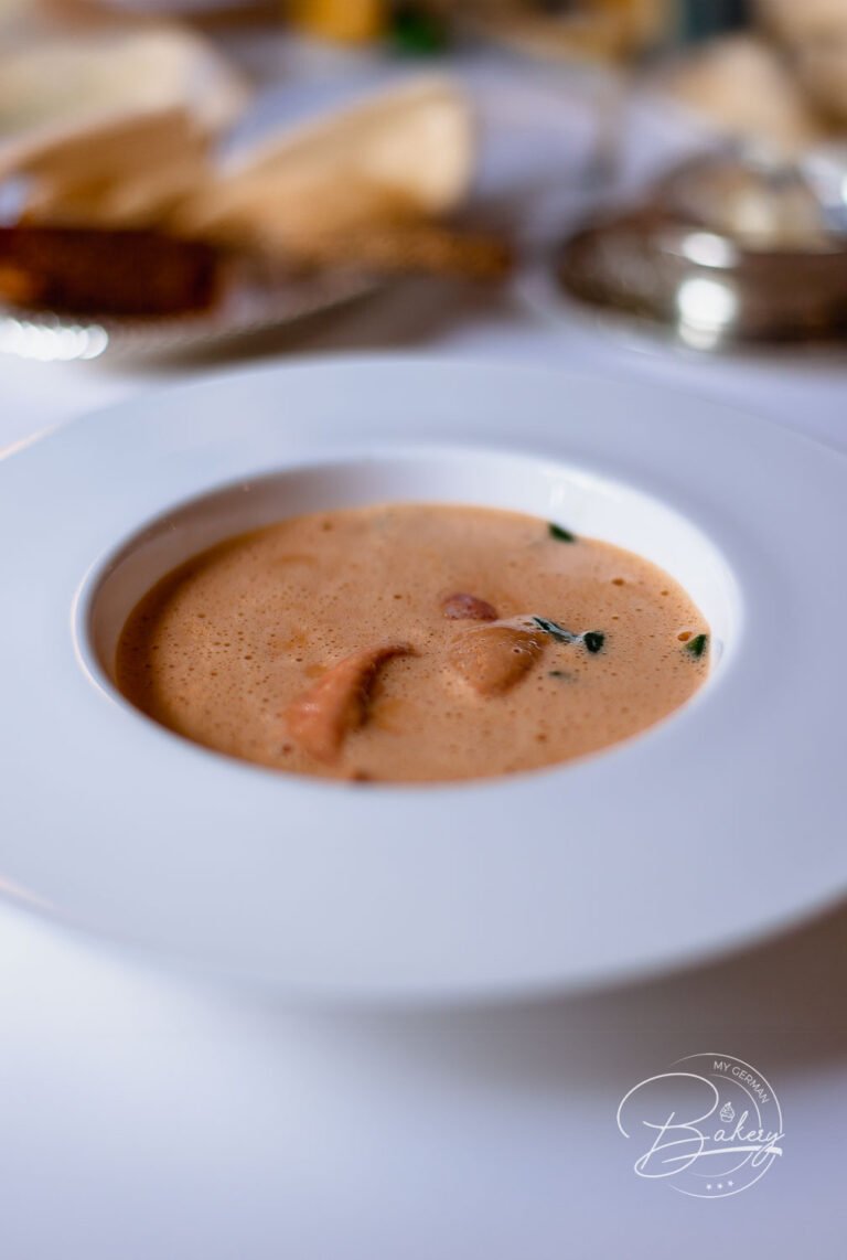 Hummersuppe Rezept - Beste Suppe in Hamburg mit Tradition seit 1909 - Anleitung einfaches Rezept für Hummersuppe - gelingt immer - ein Rezept über Jahrzehnte nicht öffentlich, VIPs lieben diese Hummersuppe aus Hamburg - Restaurant Atlantic Hamburg - Fine Dining Experience - Foodblog