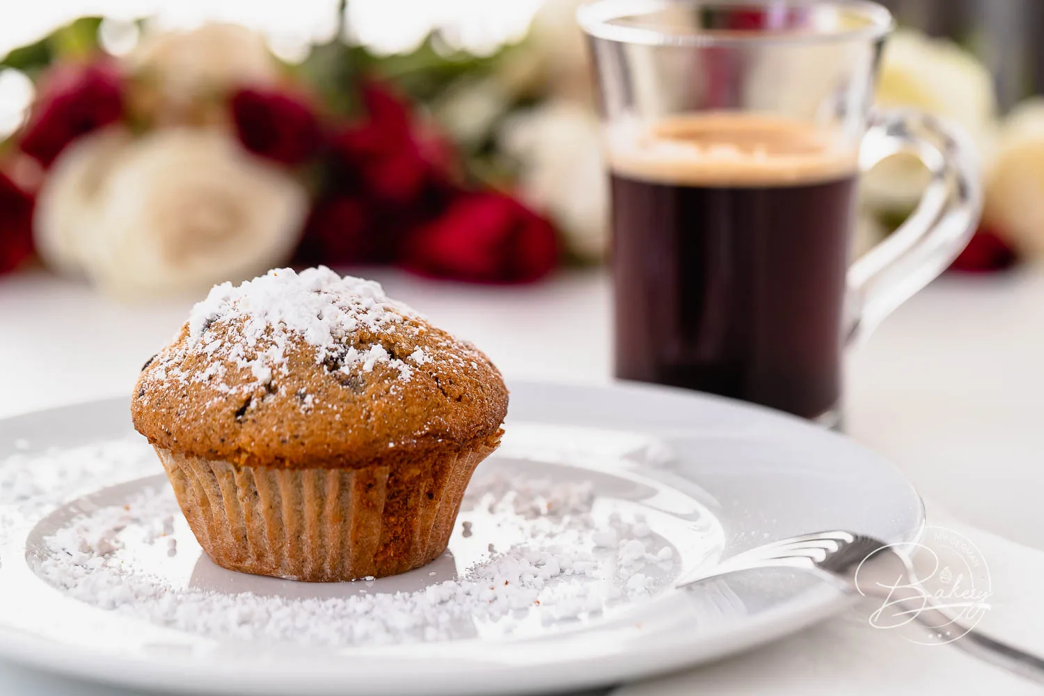 Espresso Muffins Rezept - Kaffee Muffins Backanleitung - Muffins mit Schokolade, Nüssen, Früchten - schnell gemachte Muffins - einfaches Backrezept für Kinder und Erwachsene - Minikuchen Rezept für leckere Kaffee Muffins. Muffins und Cupcakes mit Kaffee Geschmack, dunkler Schokolade, Nüssen