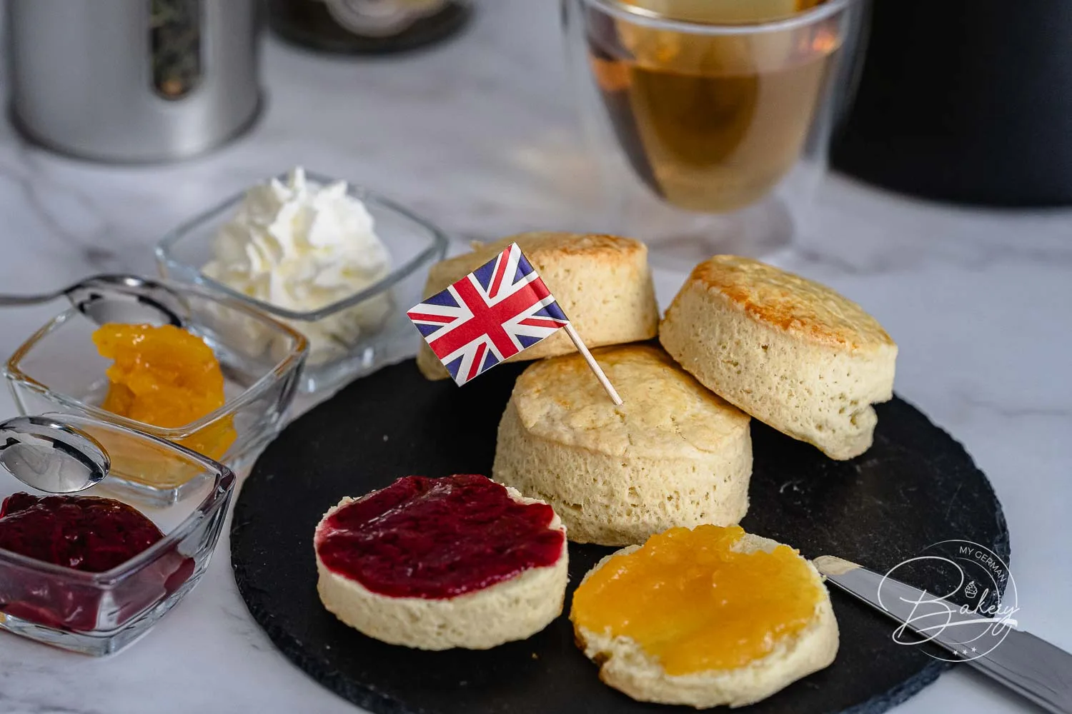 Scones Rezept – Englische Brötchen schnell selbstgemacht - Rezept Scones - Einfaches Rezept für Original englische Scones für HighTea und zum Frühstück