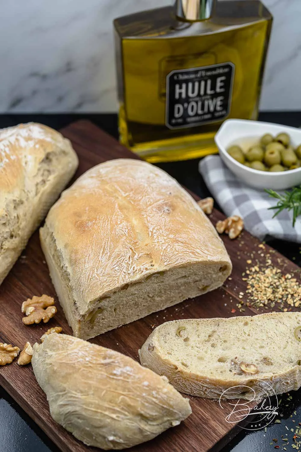 Einfaches Ciabatta Rezept - leckeres italienisches Brot als Dinnerbrot - Bestes und einfaches Ciabatta Rezept für leckeres italienisches Brot als Dinnerbrot zum Salat, Grillabend, Pasta oder auch pur mit Olivenöl,