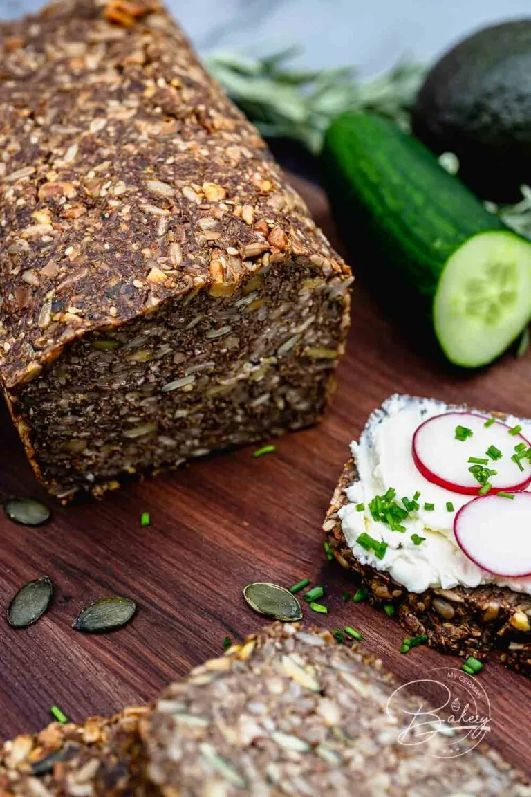 Saatenbrot Körnerbrot Rezept ohne Mehl - Low Carb glutenfrei vegan - Rezept Saatenbrot ohne Mehl - Glutenfrei - Vegan und perfekt für die Low-Carb Ernährung - einfaches Rezept - gelingt immer