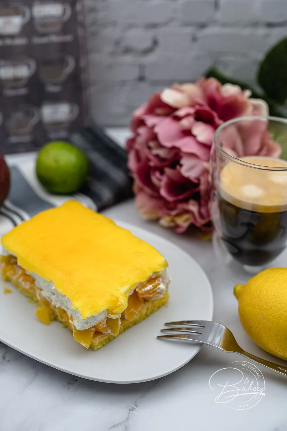 Sahnekuchen ohne Mehl - Maracuja Biskuit Kuchen glutenfrei - Biskuitkuchen mit Maracuja - gluten frei - Backen ohne Mehl, Kuchen ohne Mehl - Puddingpulver statt Mehl nutzen