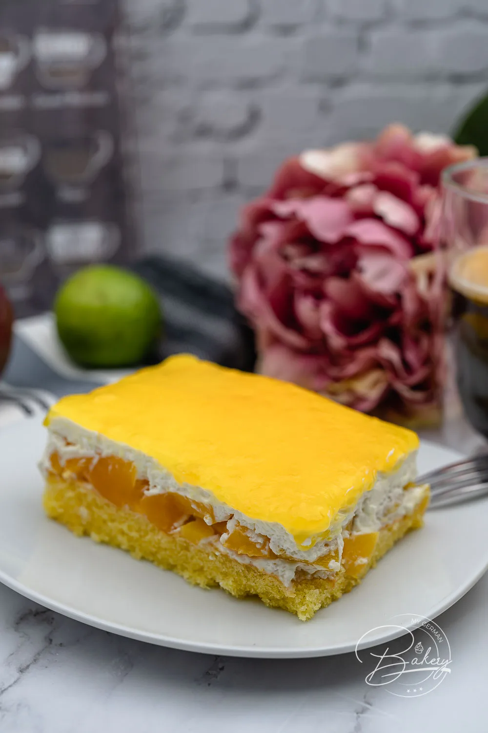 Sahnekuchen ohne Mehl - Maracuja Biskuit Kuchen glutenfrei - Biskuitkuchen mit Maracuja - gluten frei - Backen ohne Mehl, Kuchen ohne Mehl - Puddingpulver statt Mehl nutzen