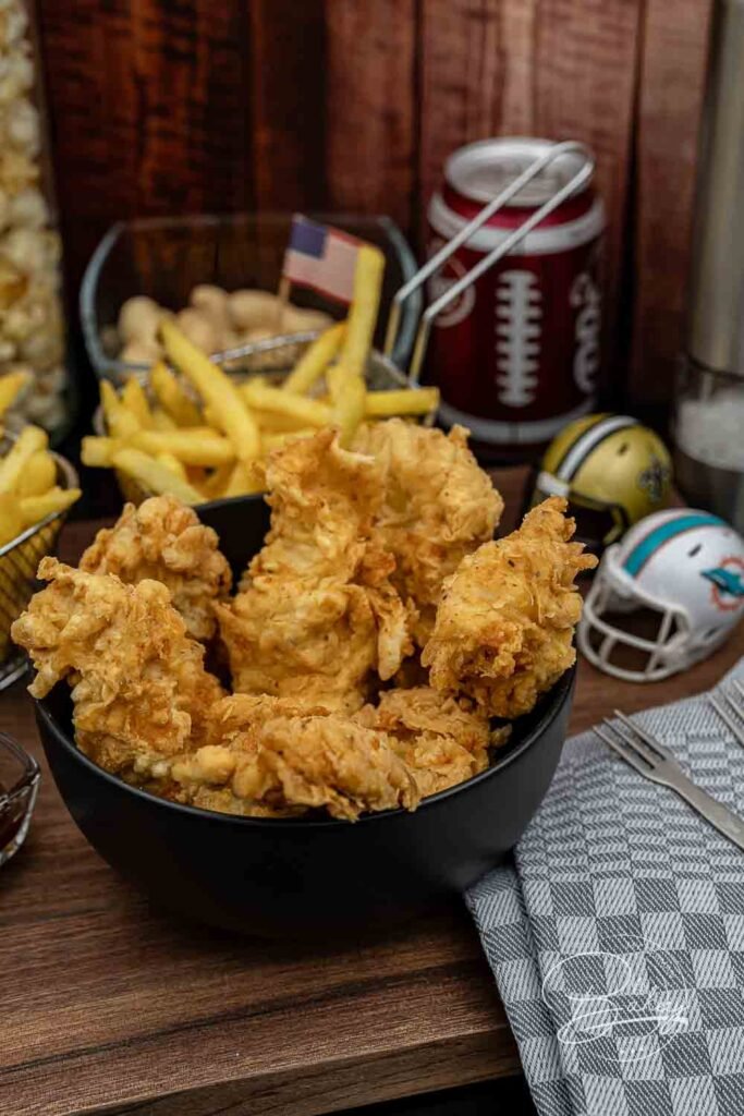 Knusprige Chicken Nuggets Rezept der Crispy Chicken Tenders wie von KFC Copycat Version. Crispy Chicken Nuggets selber machen Finger Food