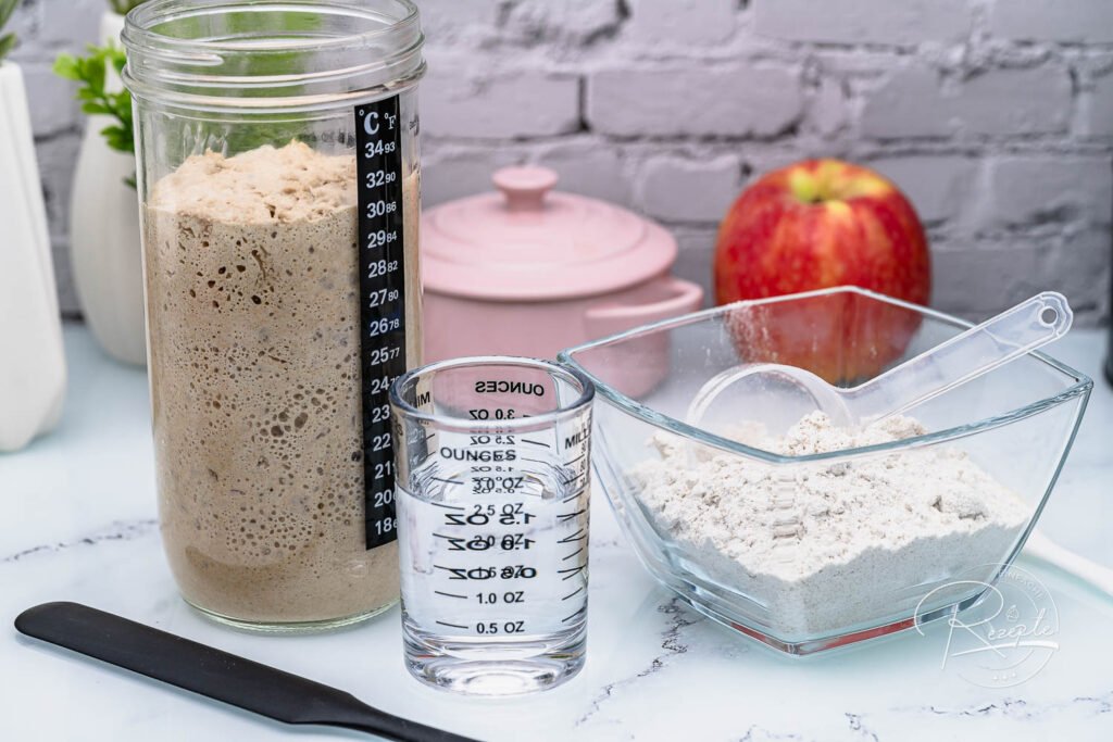 Grundrezept Sauerteig - funktioniert immer. Sauerteig selbst erstellen...