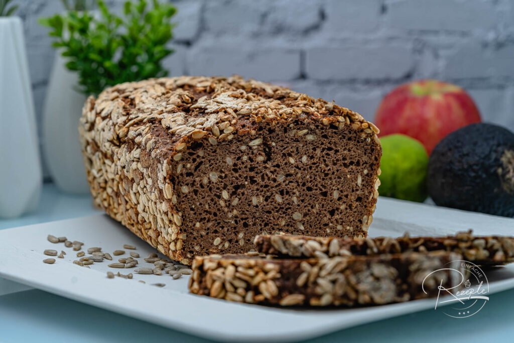 Kreuzfahrtbrot - Nordländer-Vollkornbrot wie auf den bekannten Kreuzfahrtschiffen - einfaches Rezept